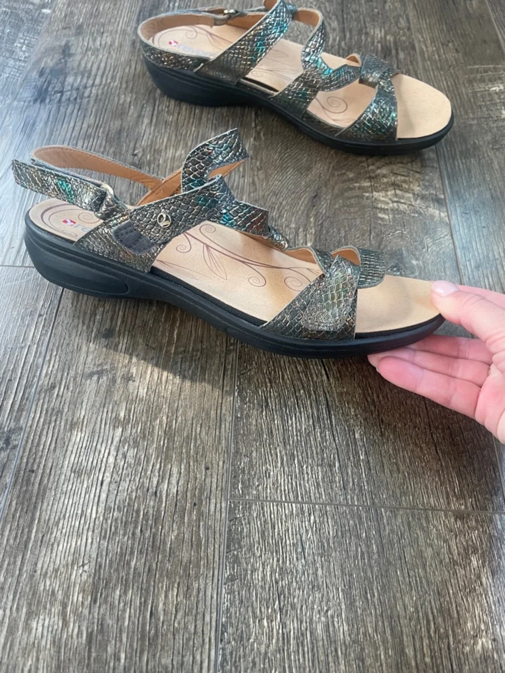 Revere Adjustable-strap leather Sandal Size 11‎ in metallic snake print